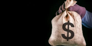 Investing in Truist (NYSE: TFC)