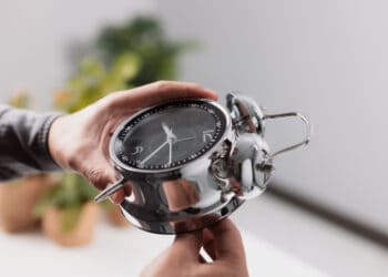 Daylight Savings is Ruining The Economy