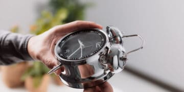 Daylight Savings is Ruining The Economy